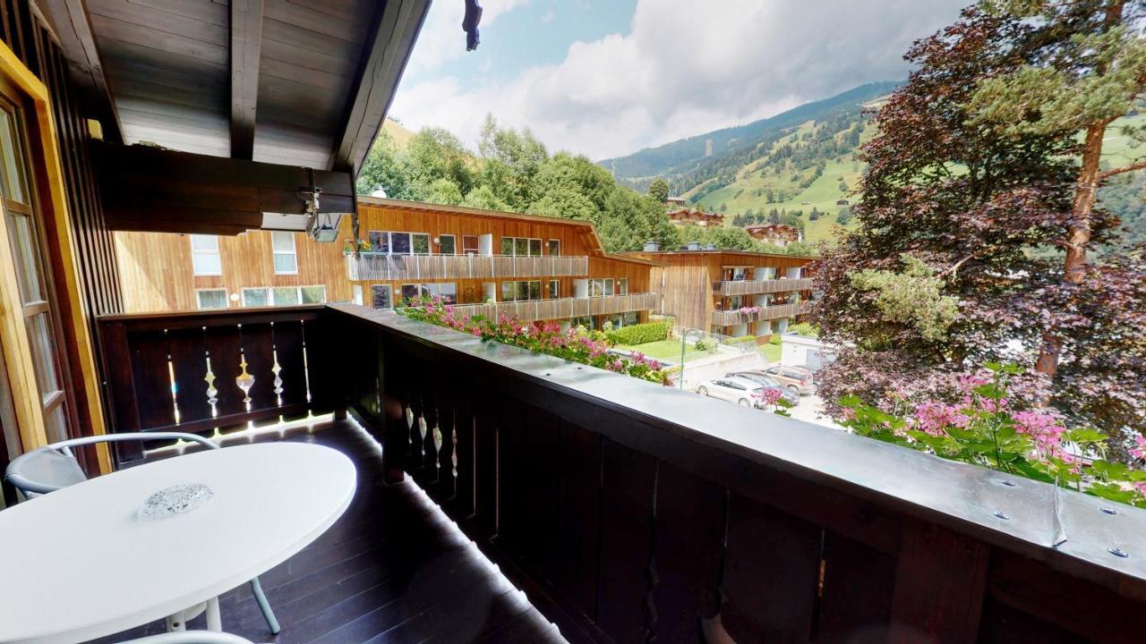 Pension Ledererguetl - Jokercard & Parkplatz Inkl Acomodação com café da manhã Saalbach-Hinterglemm Exterior foto